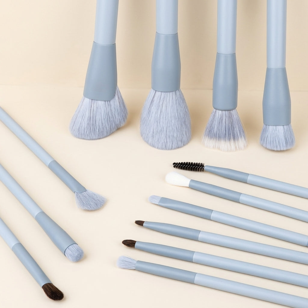 Set of 13 Premium Synthetic Makeup Brushes with Bag
